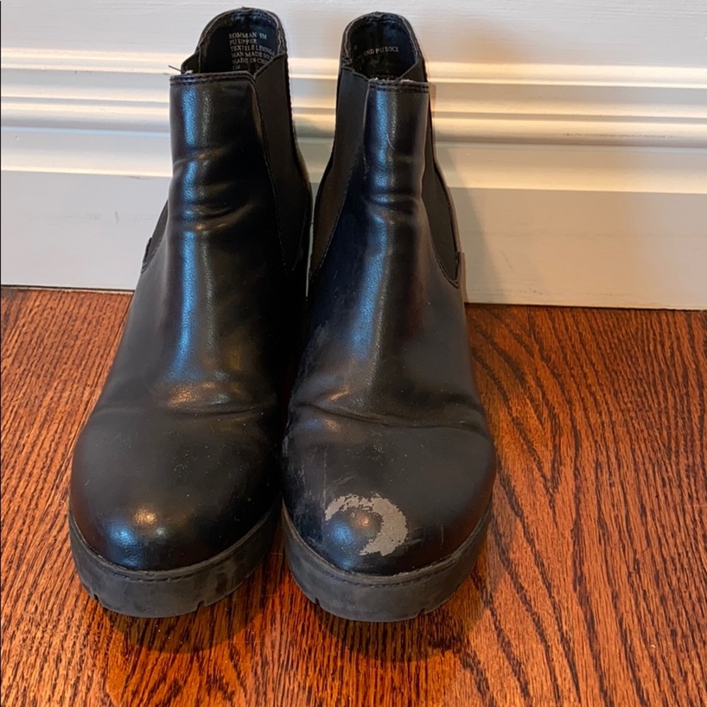 Ankle booties